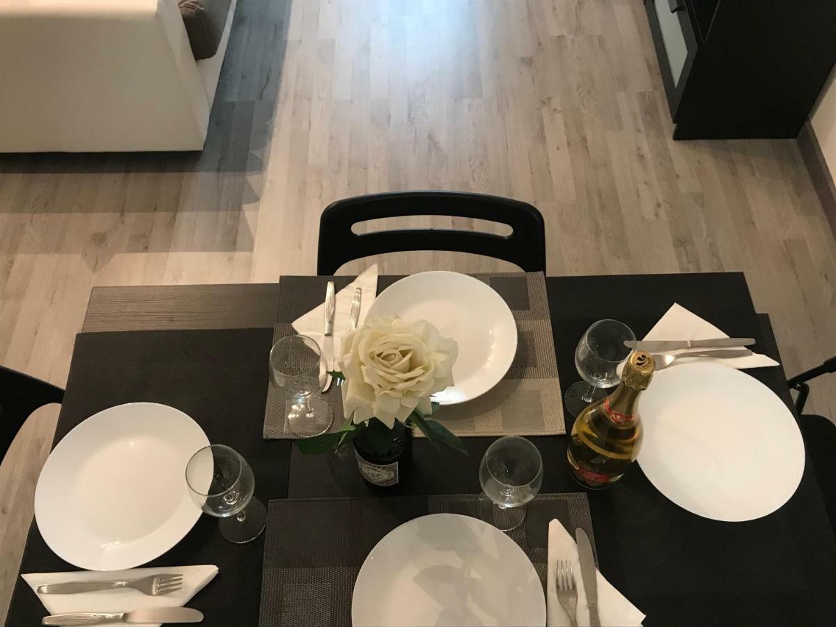 Dimora Milano Apartamento Exterior foto